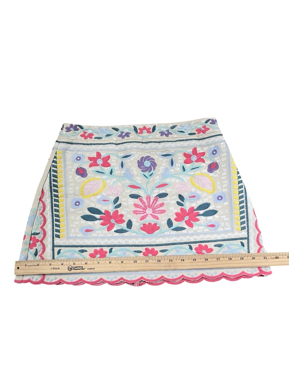 Embroidered White Mini Skirt with Multicolor Floral Design - Picture 9 of 11